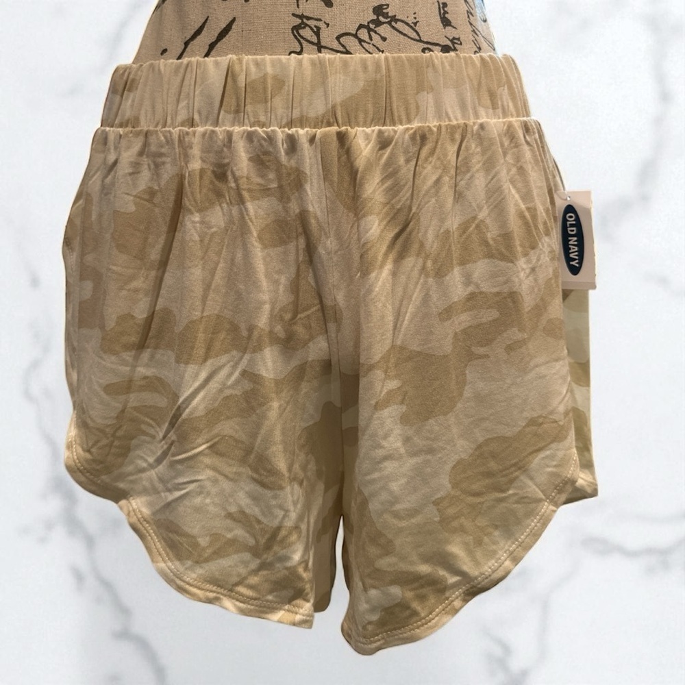 Old Navy High Waist Shorts - Beige Camo - Picture 3 of 5